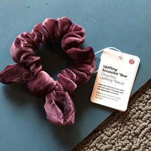 Lululemon uplifting scrunchie